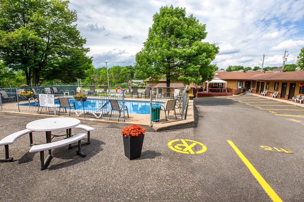 Motel Et Camping Etchemin Lévis Eksteriør billede