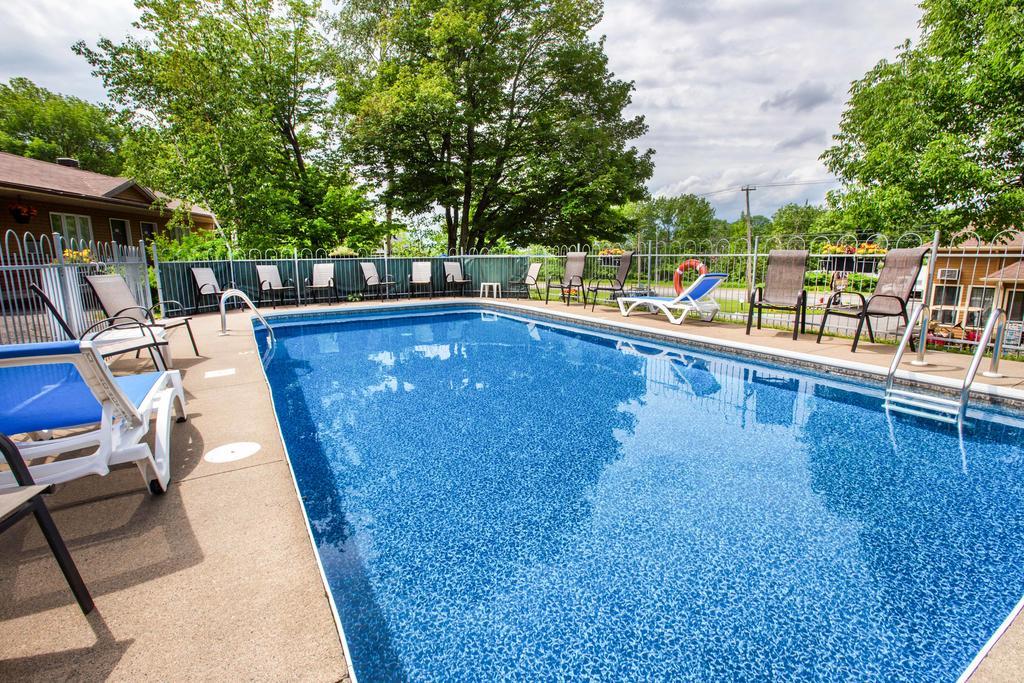 Motel Et Camping Etchemin Lévis Eksteriør billede